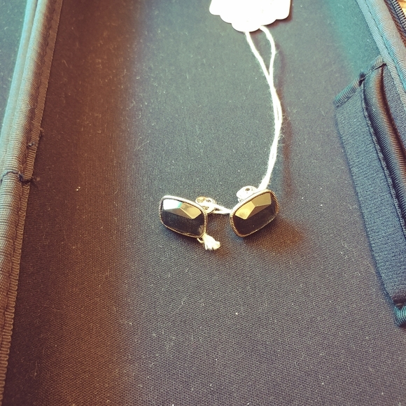 Monet Designer Clip Earings - Picture 3 of 4